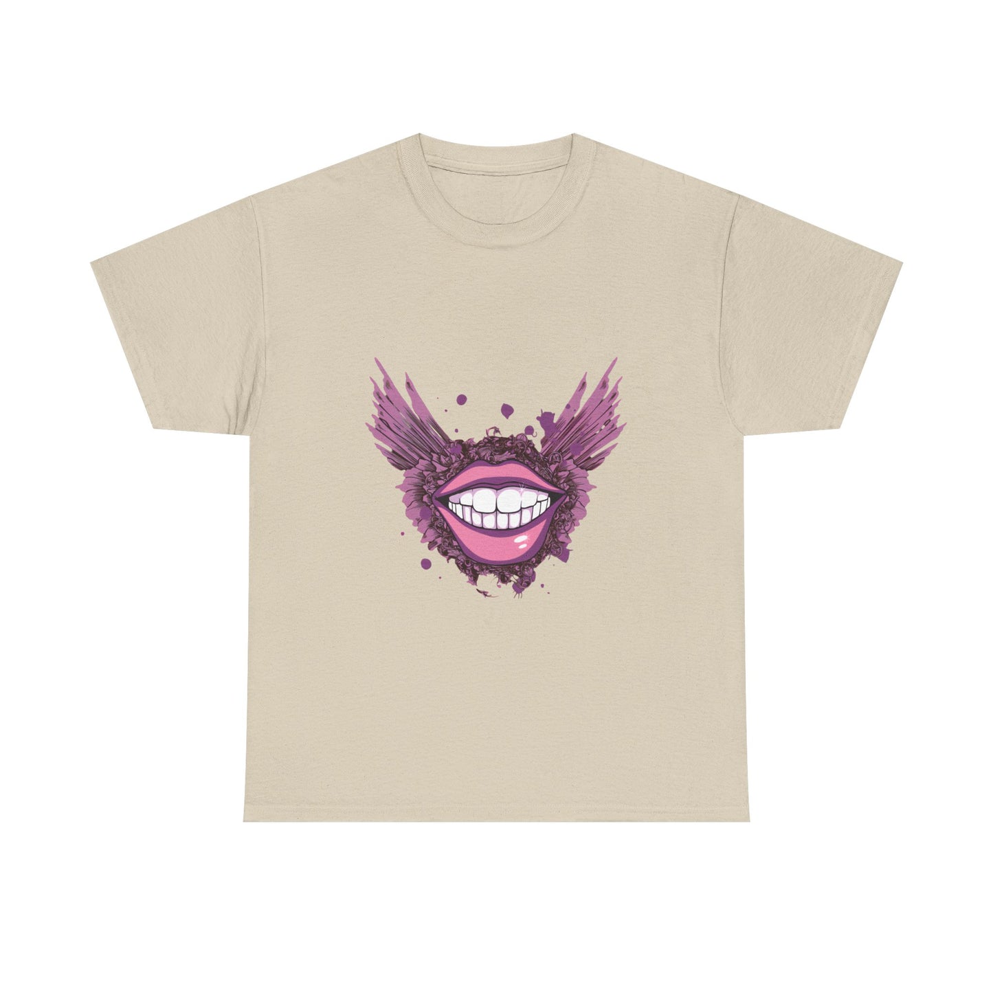 Smiling Lips Tee – Add a Touch of Playful Charm to Your Wardrobe!