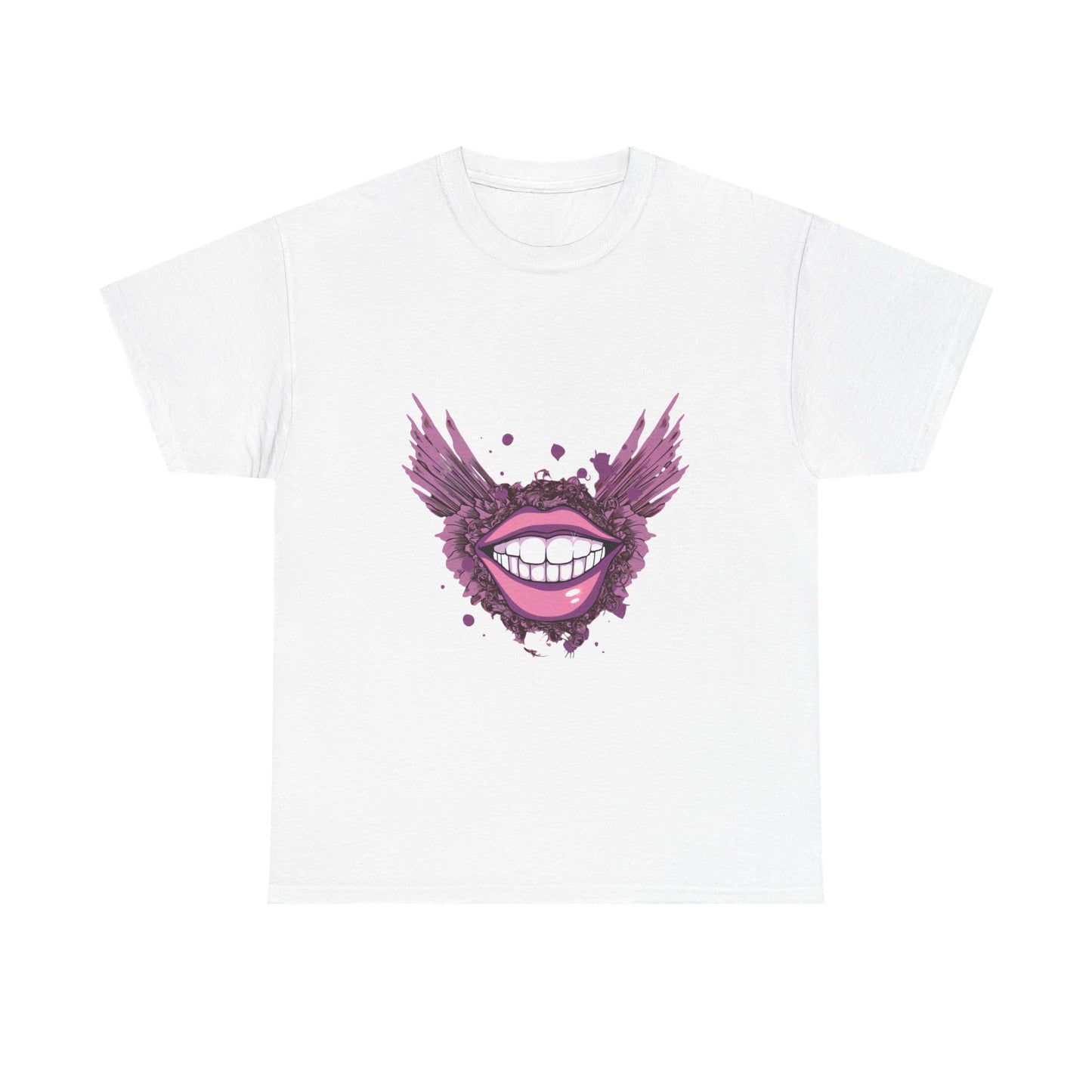 Smiling Lips Tee – Add a Touch of Playful Charm to Your Wardrobe!