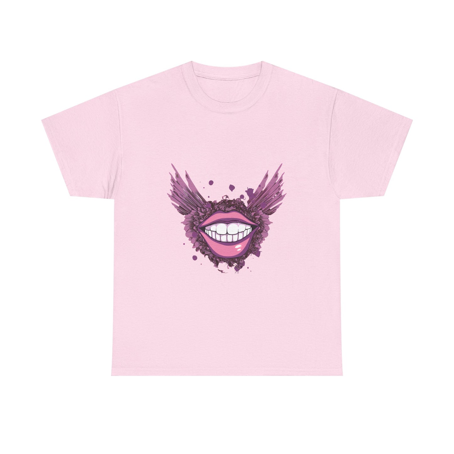 Smiling Lips Tee – Add a Touch of Playful Charm to Your Wardrobe!